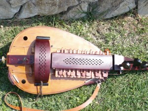 barokk-hurdy-gurdy-02    