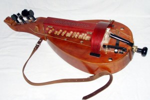 barokk-hurdy-gurdy-04    