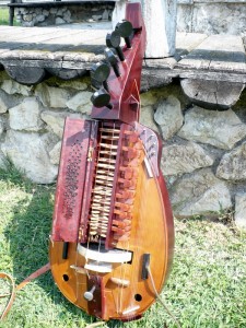barokk-hurdy-gurdy-05    
